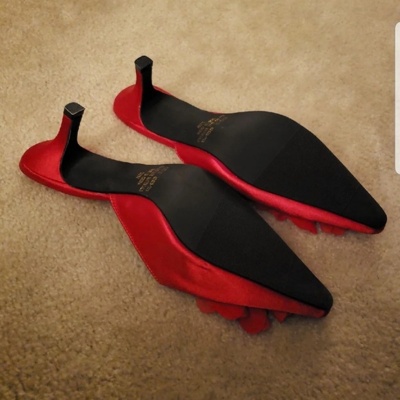 Shoes - Picture 3 of 3